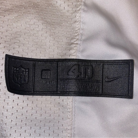 Nike Seattle Seahawks Russell Wilson #3 Home Game NFL Onfield Jersey 40 Med 0028 - Picture 2 of 5